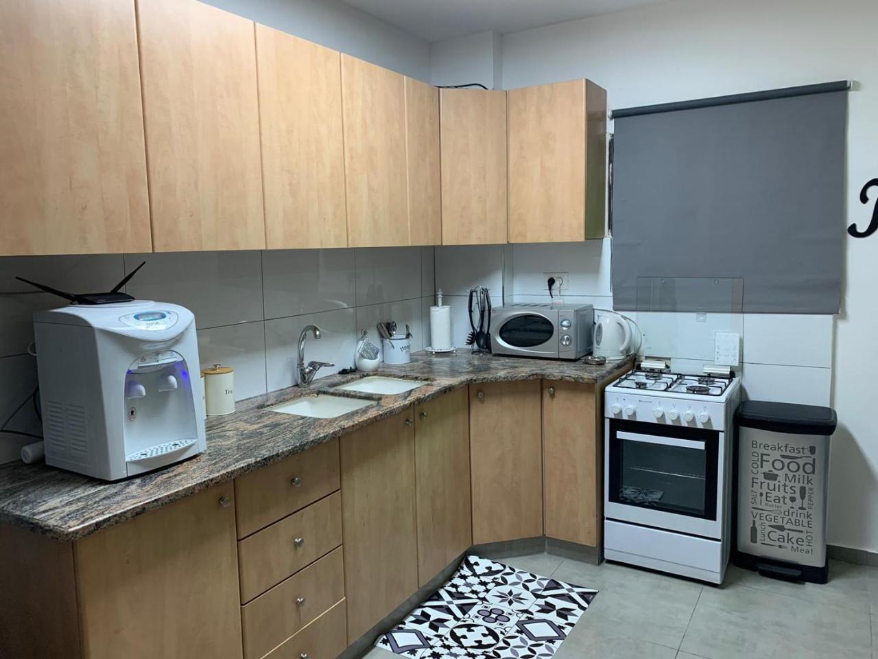 Spat Apartments 巴特亚姆 外观 照片